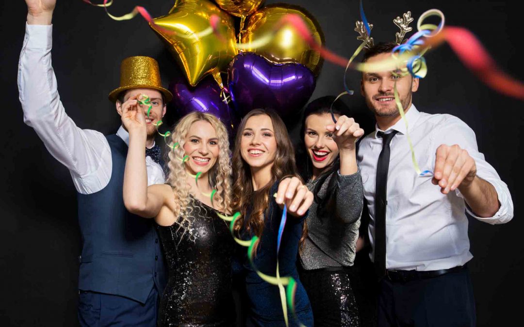 5 Reasons Why Photo Booths are Must Have At Your Wedding